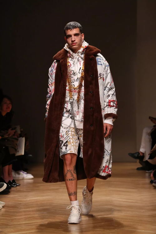 成為米蘭秀場最紅的國潮品牌，馬克華菲做了什么